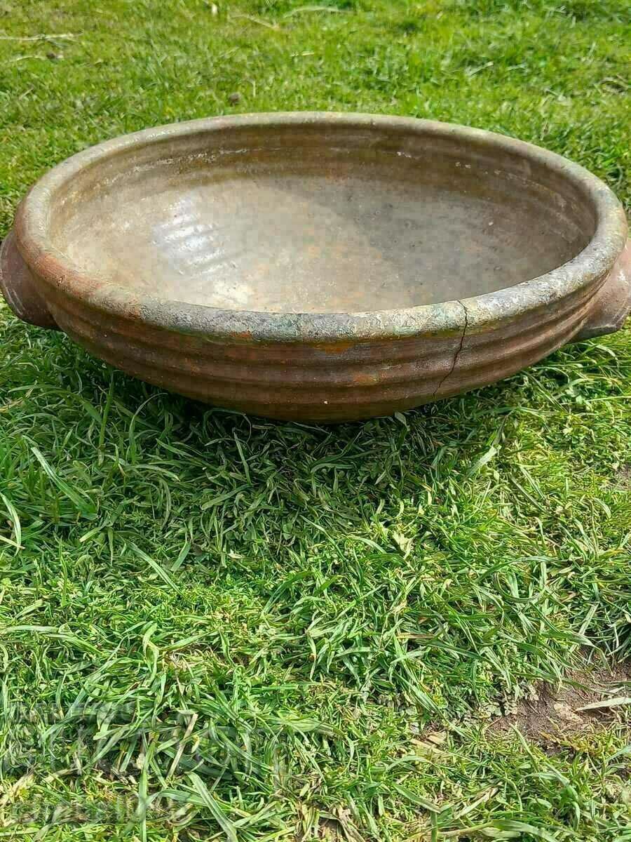 Oală veche din ceramică cu preț € 15.34 | 30.00 BGN