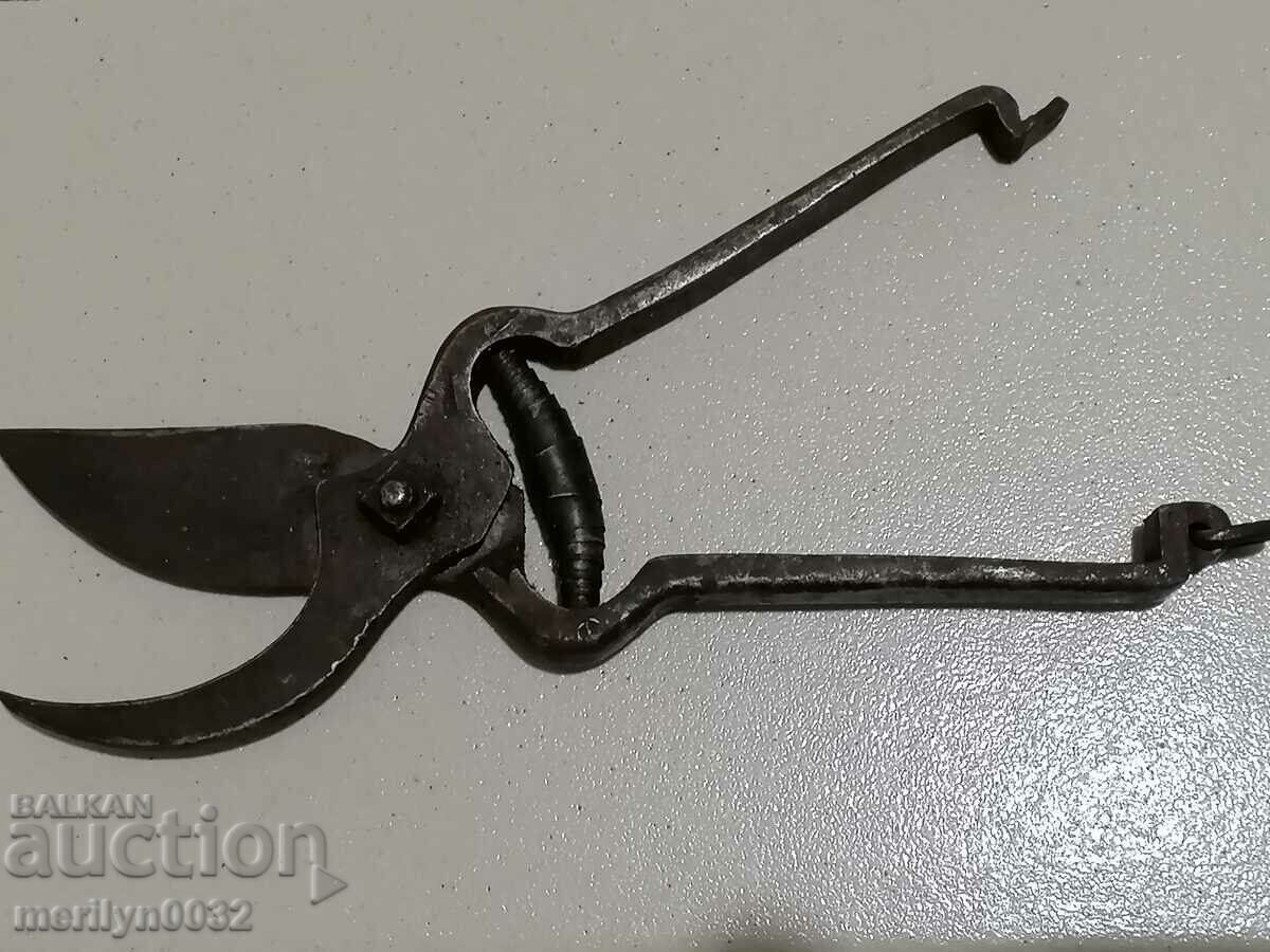 Old forged vine shears stamp knife wrought iron shears - 6