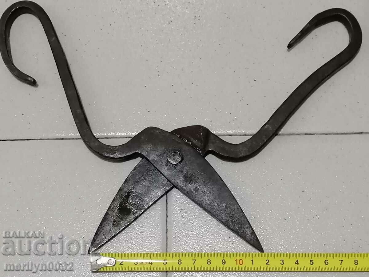 Auction Old forged sheet metal scissors knife wrought iron scissors Auction Old forged sheet metal scissors knife wrought iron scissors