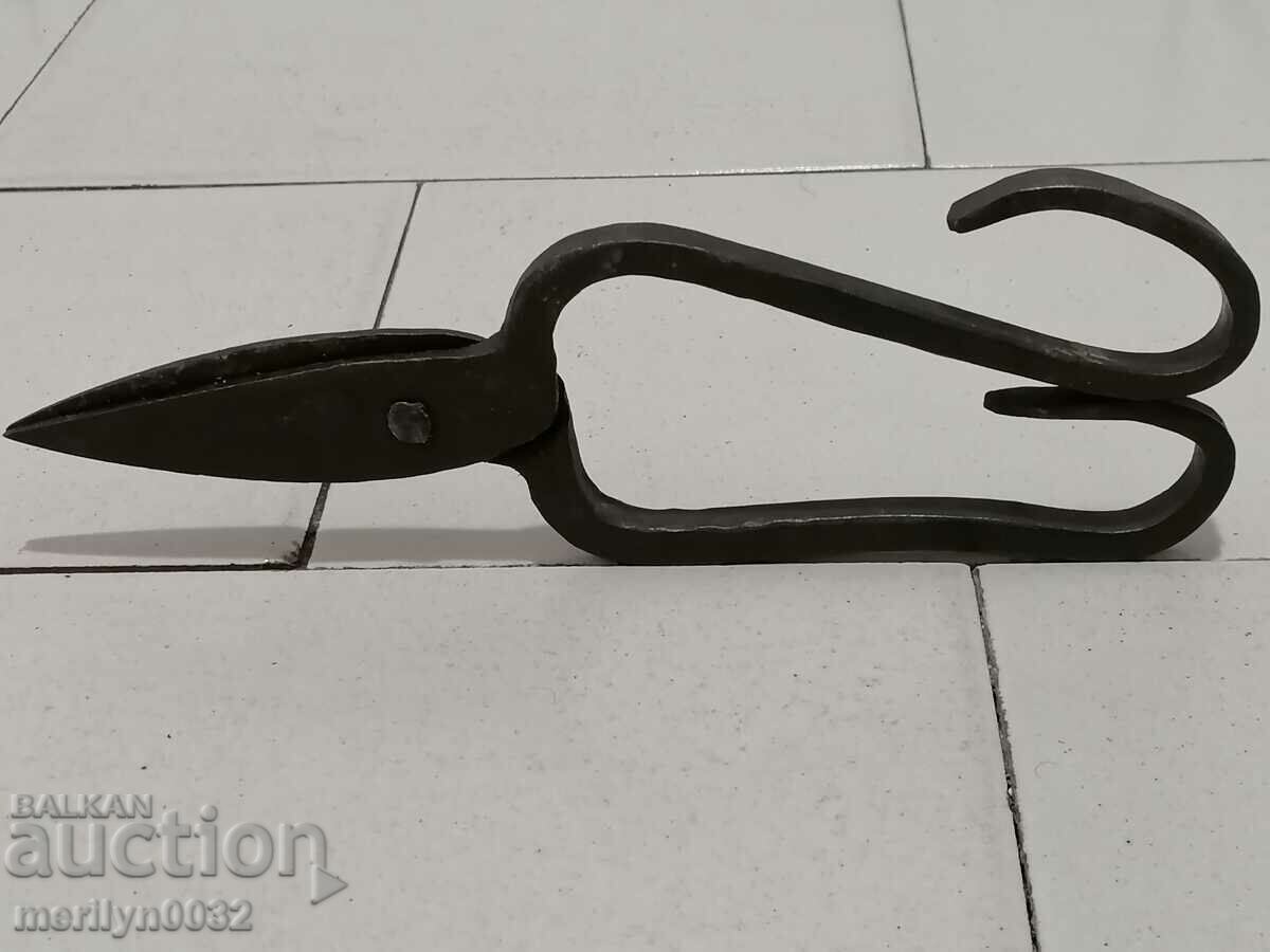 Old forged sheet metal scissors knife wrought iron scissors - 6 Old forged sheet metal scissors knife wrought iron scissors - 6
