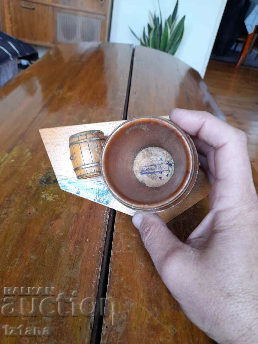 Auction Old wooden decoration, souvenir Auction Old wooden decoration, souvenir