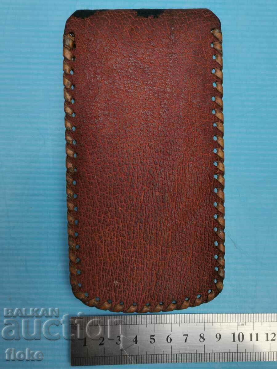 Husa din piele pentru creioane cu preț 9.00 BGN | € 4.60 Husa din piele pentru creioane cu preț 9.00 BGN | € 4.60