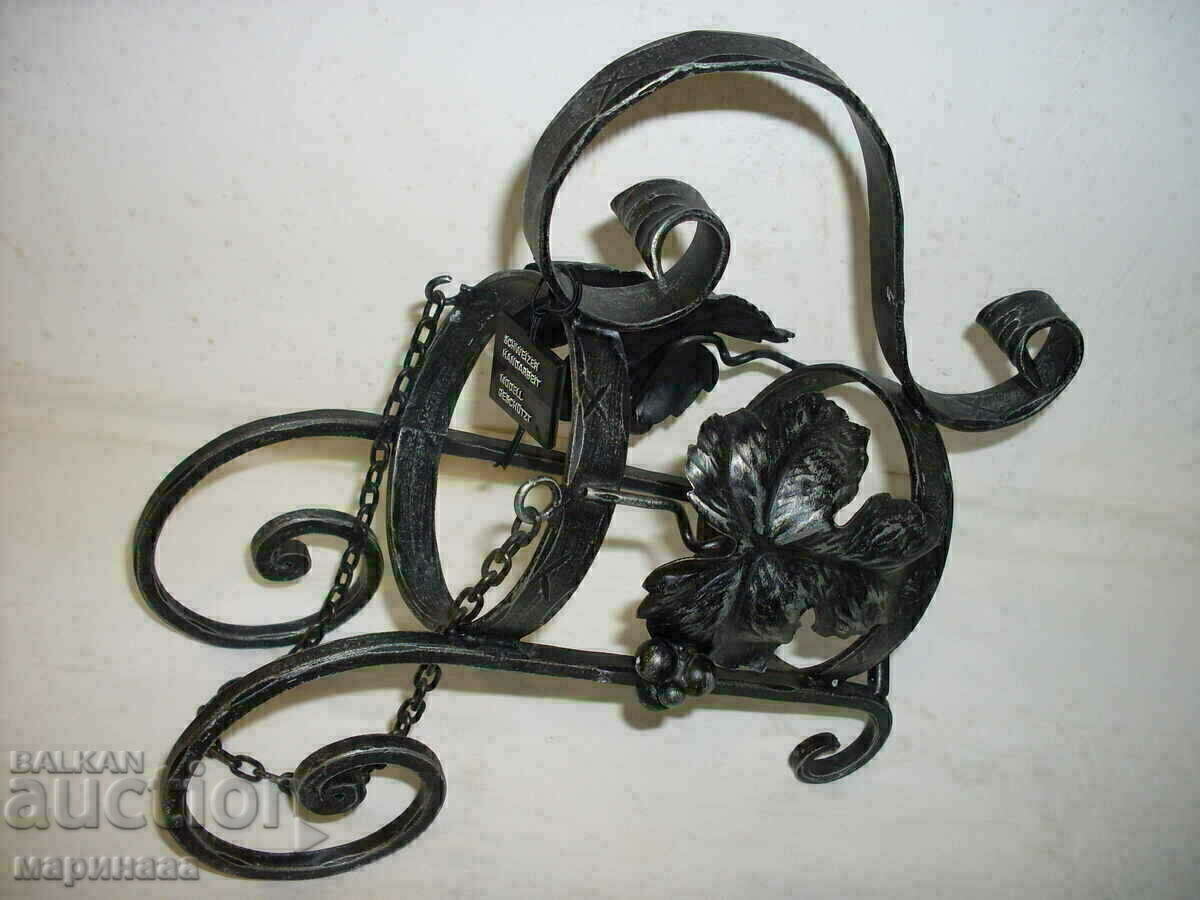 MASSIVE NEW WINE HOLDER. WROUGHT IRON. GERMANY with price 16.00 BGN | € 8.18 MASSIVE NEW WINE HOLDER. WROUGHT IRON. GERMANY with price 16.00 BGN | € 8.18