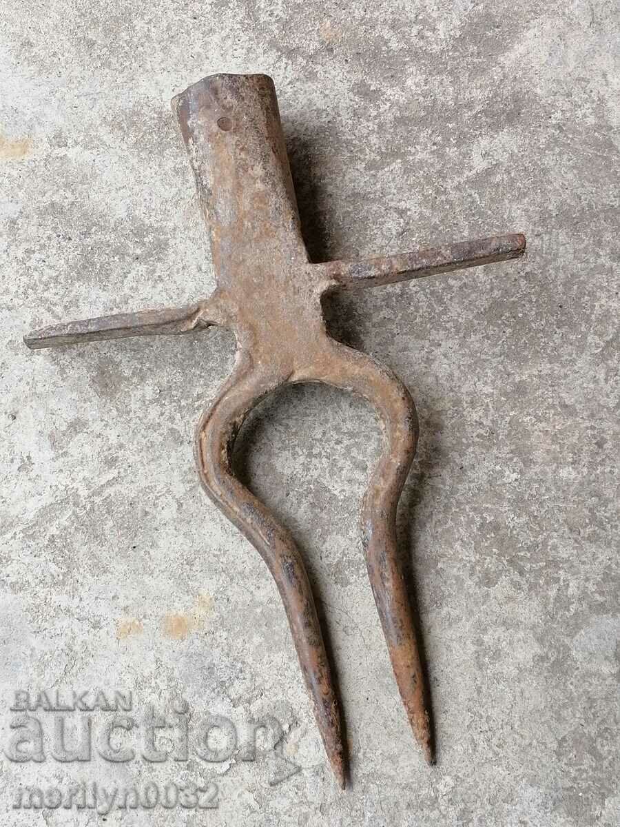 Auction Old twin forged, villa, wrought iron Auction Old twin forged, villa, wrought iron