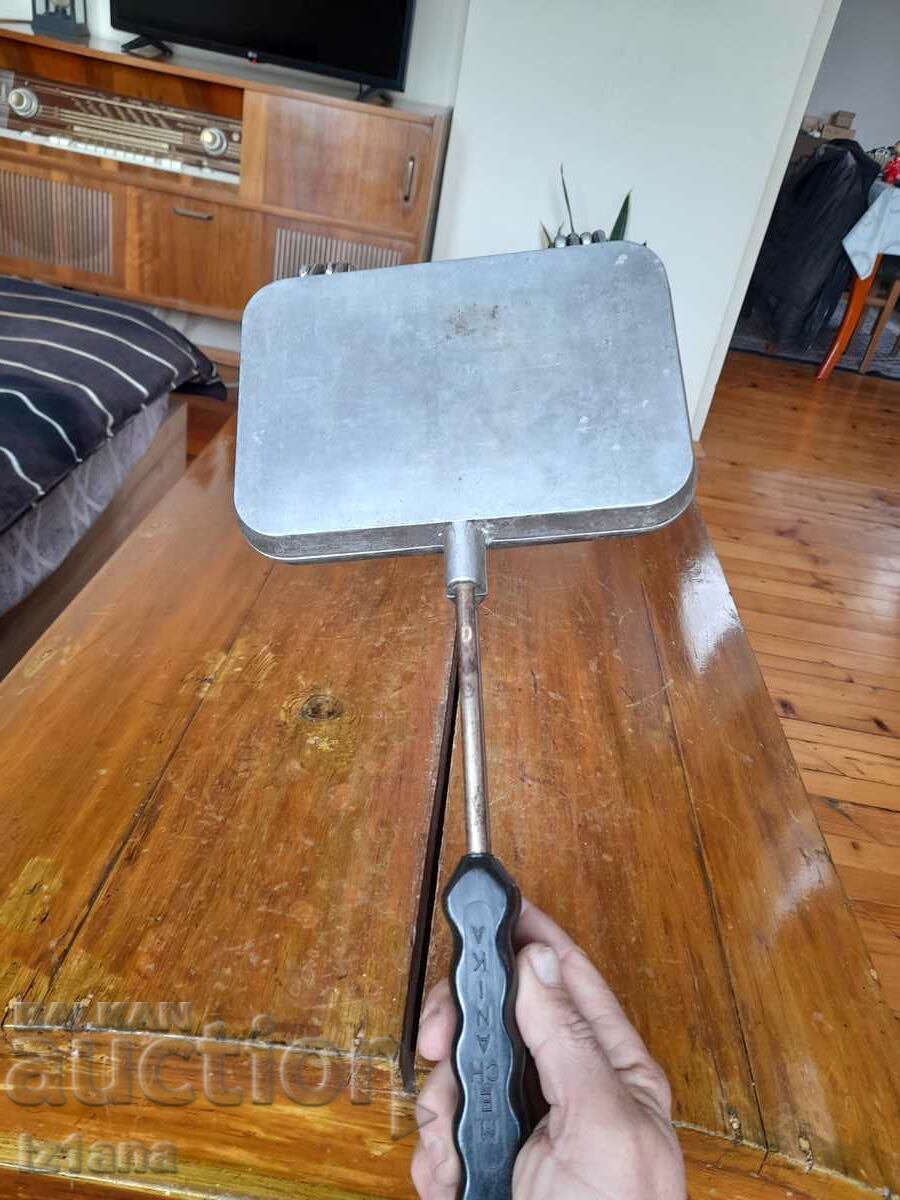 Old Waffle Mechanika with price 38.00 BGN | € 19.43 Old Waffle Mechanika with price 38.00 BGN | € 19.43