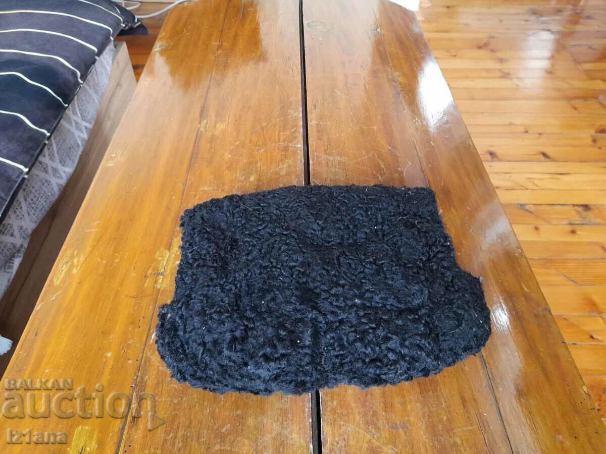 Old women's hand accessory, glove Old women's hand accessory, glove