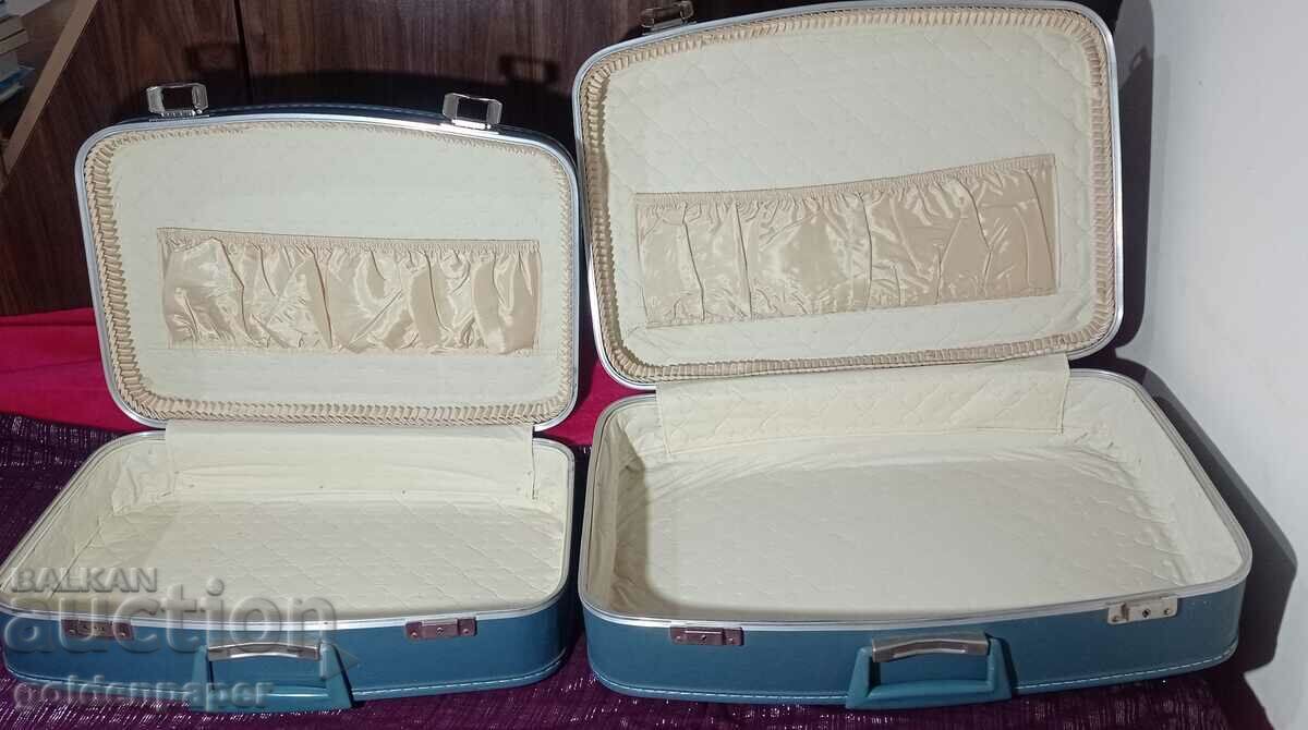 Două valize vintage