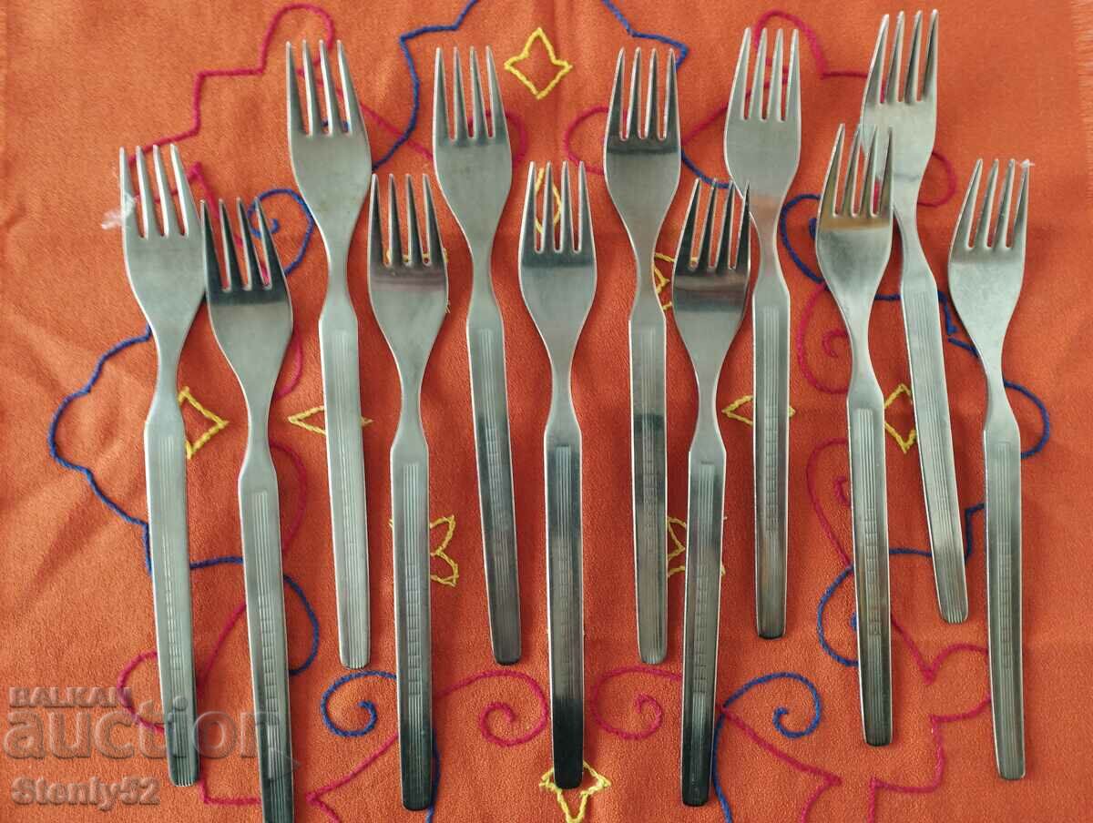 12 large forks for main dishes (19.5 cm)