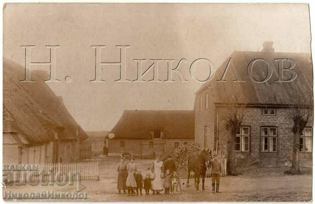 1915 OLD PHOTO GERMANY VILLAGE GERMAN MILITARY G221 1915 OLD PHOTO GERMANY VILLAGE GERMAN MILITARY G221