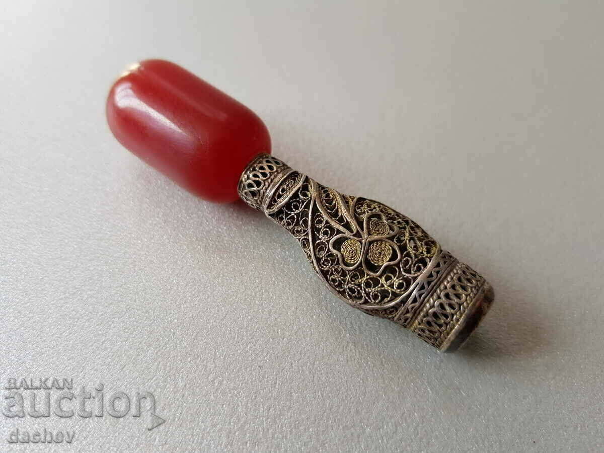 Delivery of Renaissance cigarette silver filigree and red amber Damar