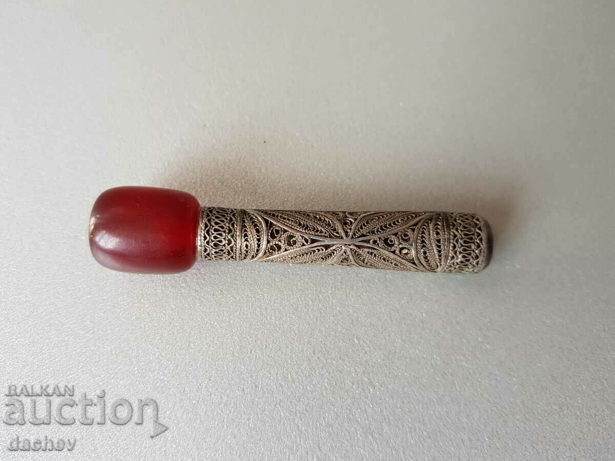 Renaissance cigarette silver filigree and red amber Damar with price 120.00 BGN | € 61.36 Renaissance cigarette silver filigree and red amber Damar with price 120.00 BGN | € 61.36