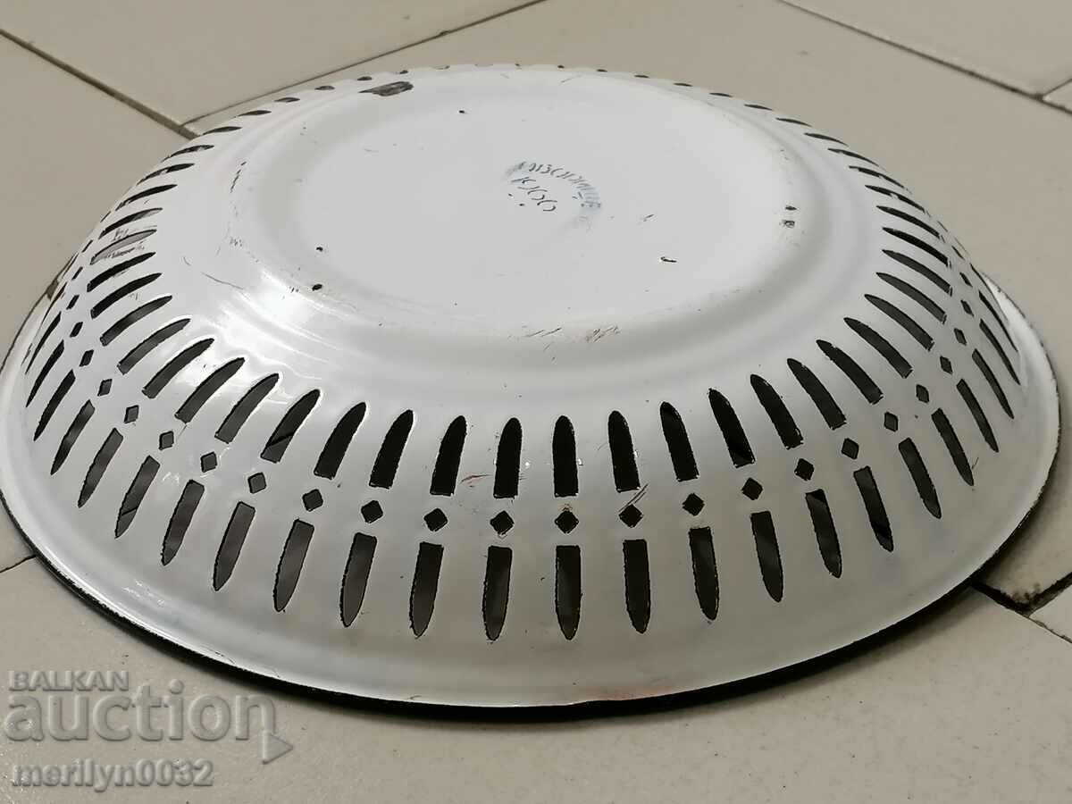 Auction  Old pan with enamel, fruit, enameled container