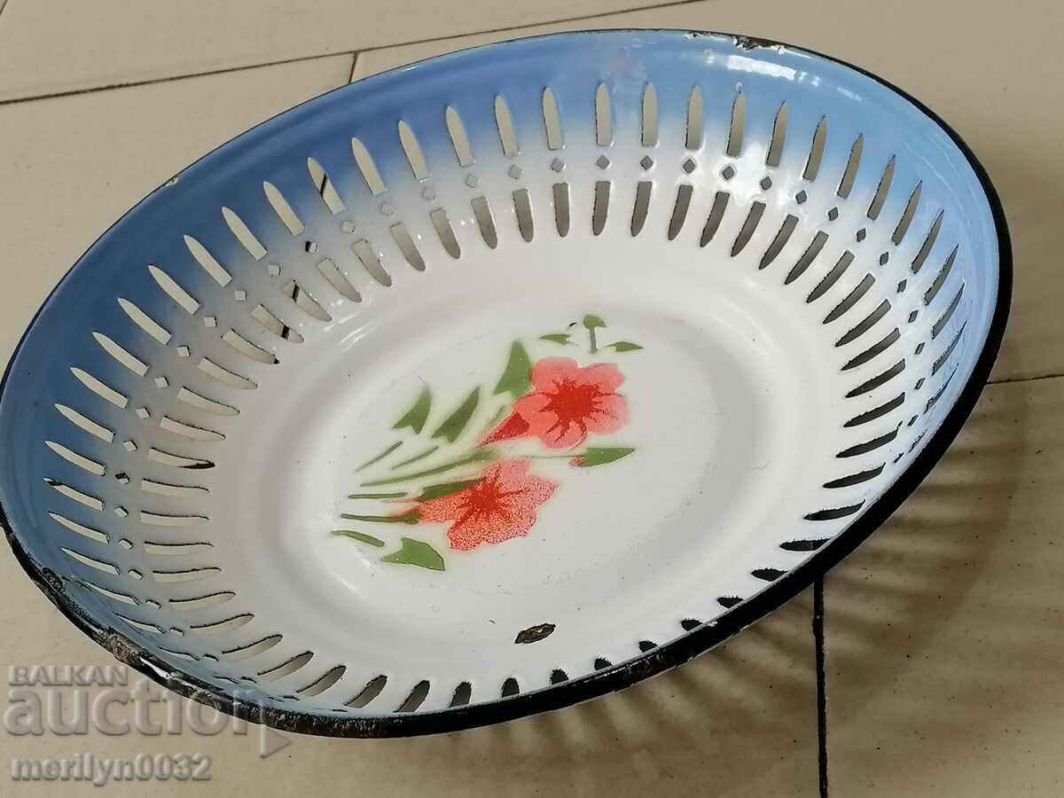 Delivery of Old pan with enamel, fruit, enameled container