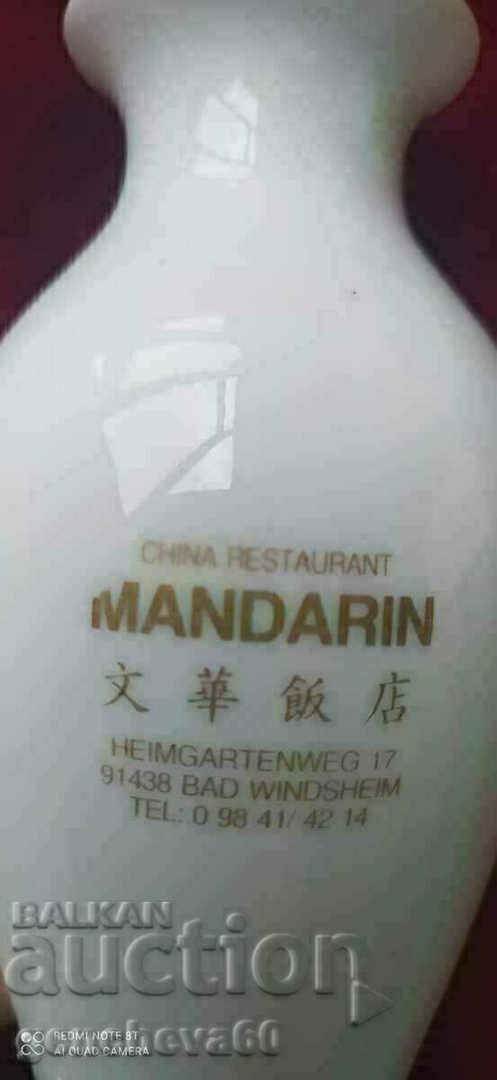 Auction Chinese vase Mandarin made of fine bone china Auction Chinese vase Mandarin made of fine bone china