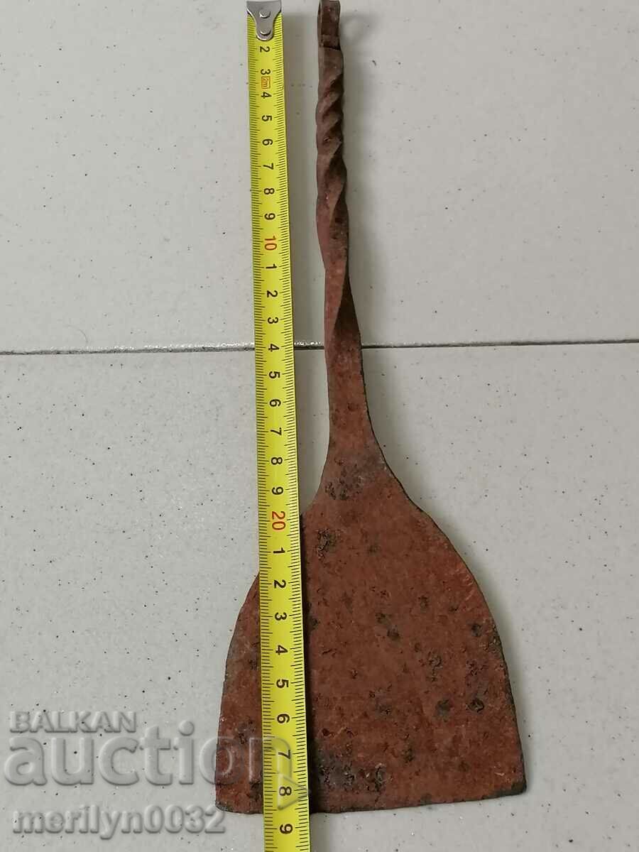 Delivery of Gingerbread, gingerbread, gingerbread, gingerbread, wrought iron