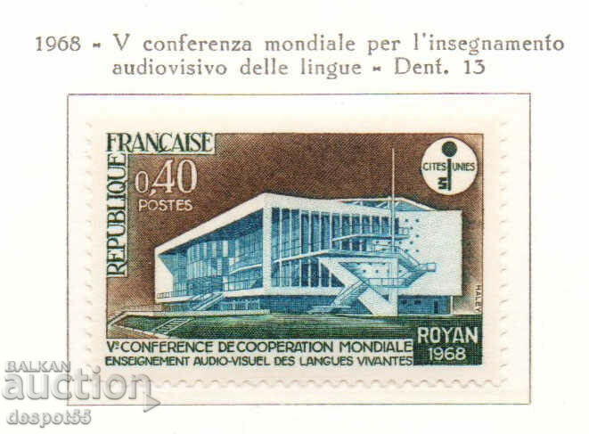 1968. Франция. Конференция за световни езици.