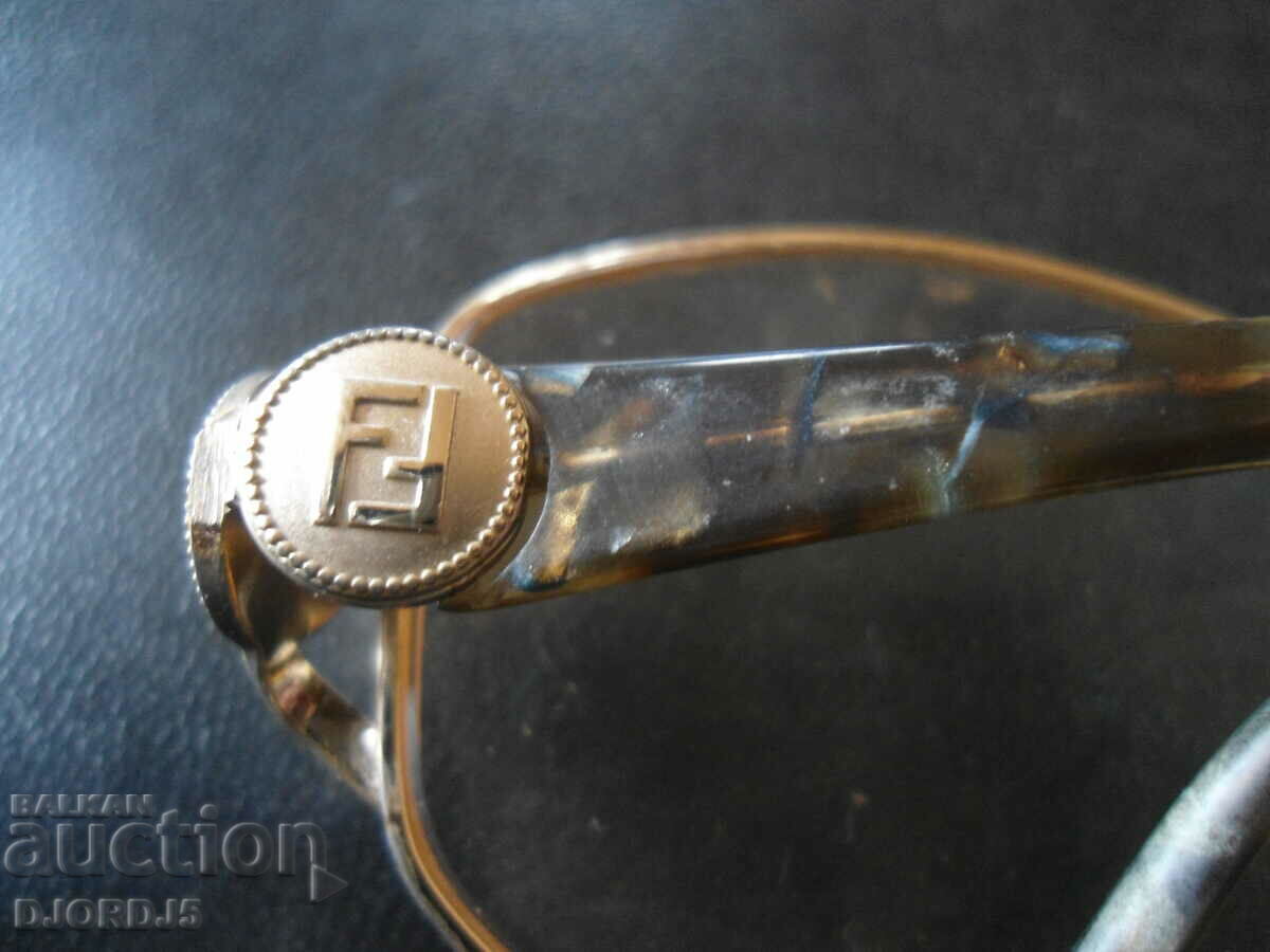 Auction Old glasses Auction Old glasses