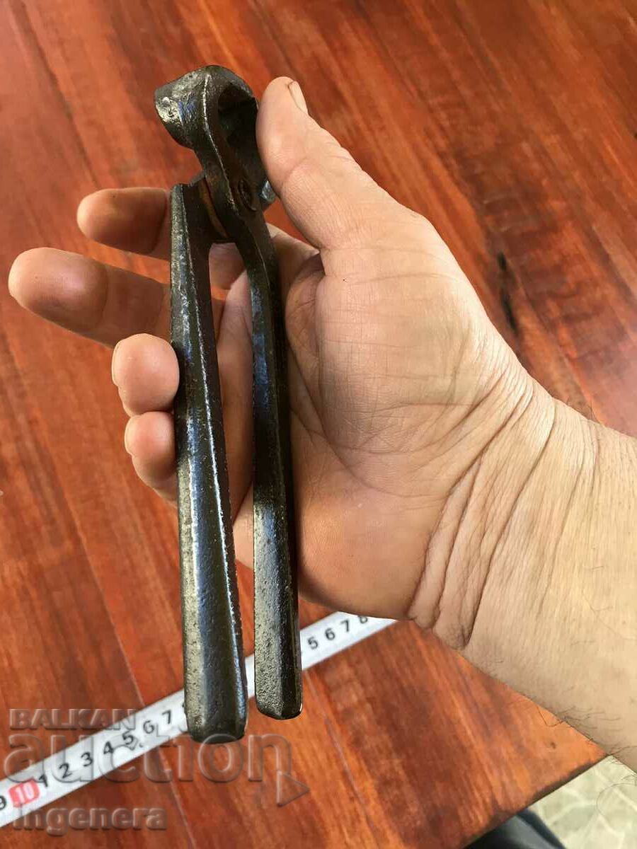 TILE PLIERS FORGED TOOL-MARKED with price 12.00 BGN | € 6.14 TILE PLIERS FORGED TOOL-MARKED with price 12.00 BGN | € 6.14