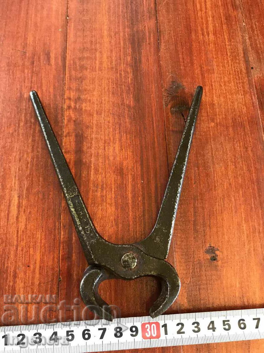 TILE PLIERS FORGED TOOL-MARKED - 7 TILE PLIERS FORGED TOOL-MARKED - 7