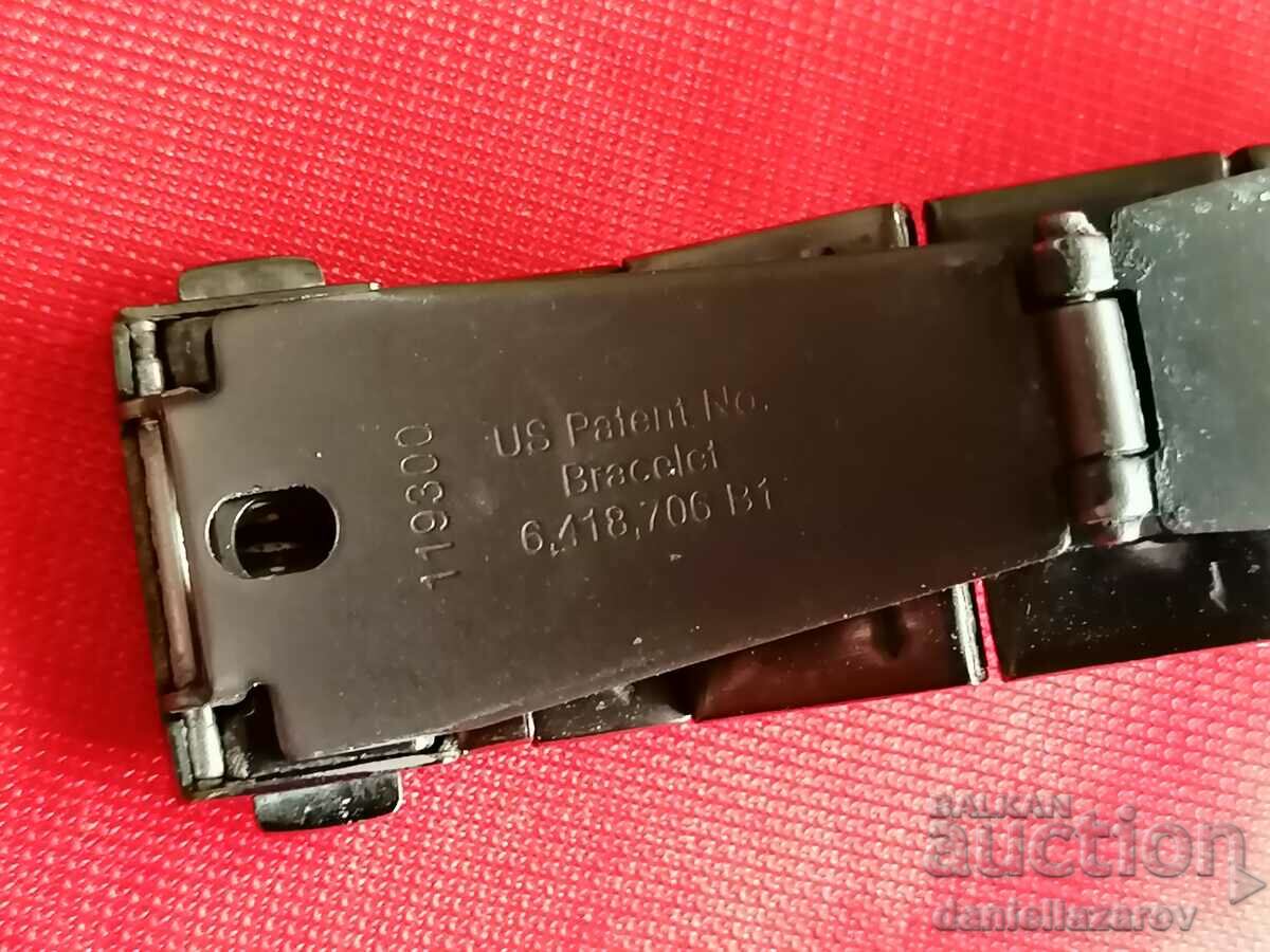 Delivery of Large FOSSIL Women's Watch