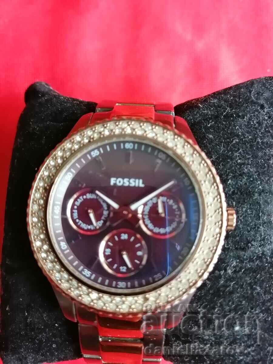 Μεγάλο γυναικείο ρολόι FOSSIL