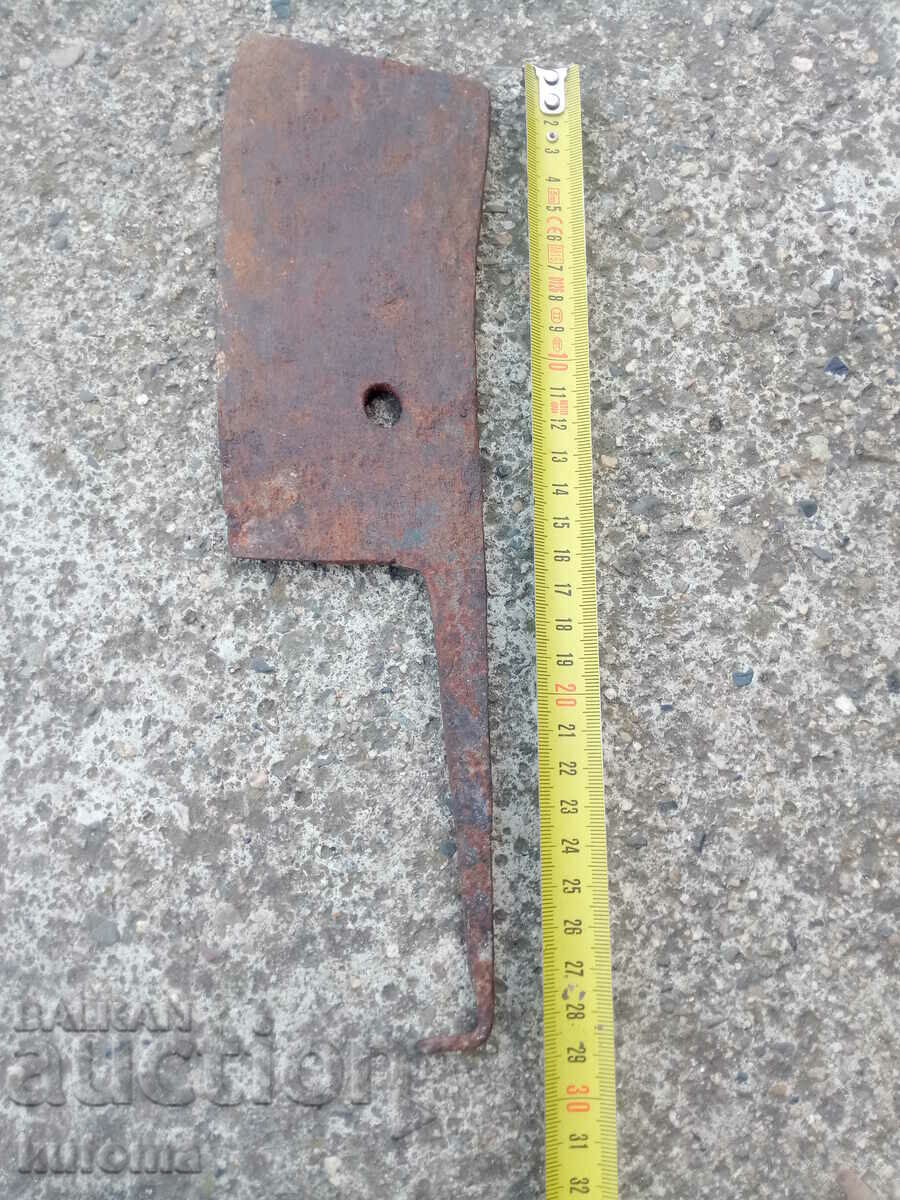 Old forged chopper with price 29.99 BGN | € 15.33