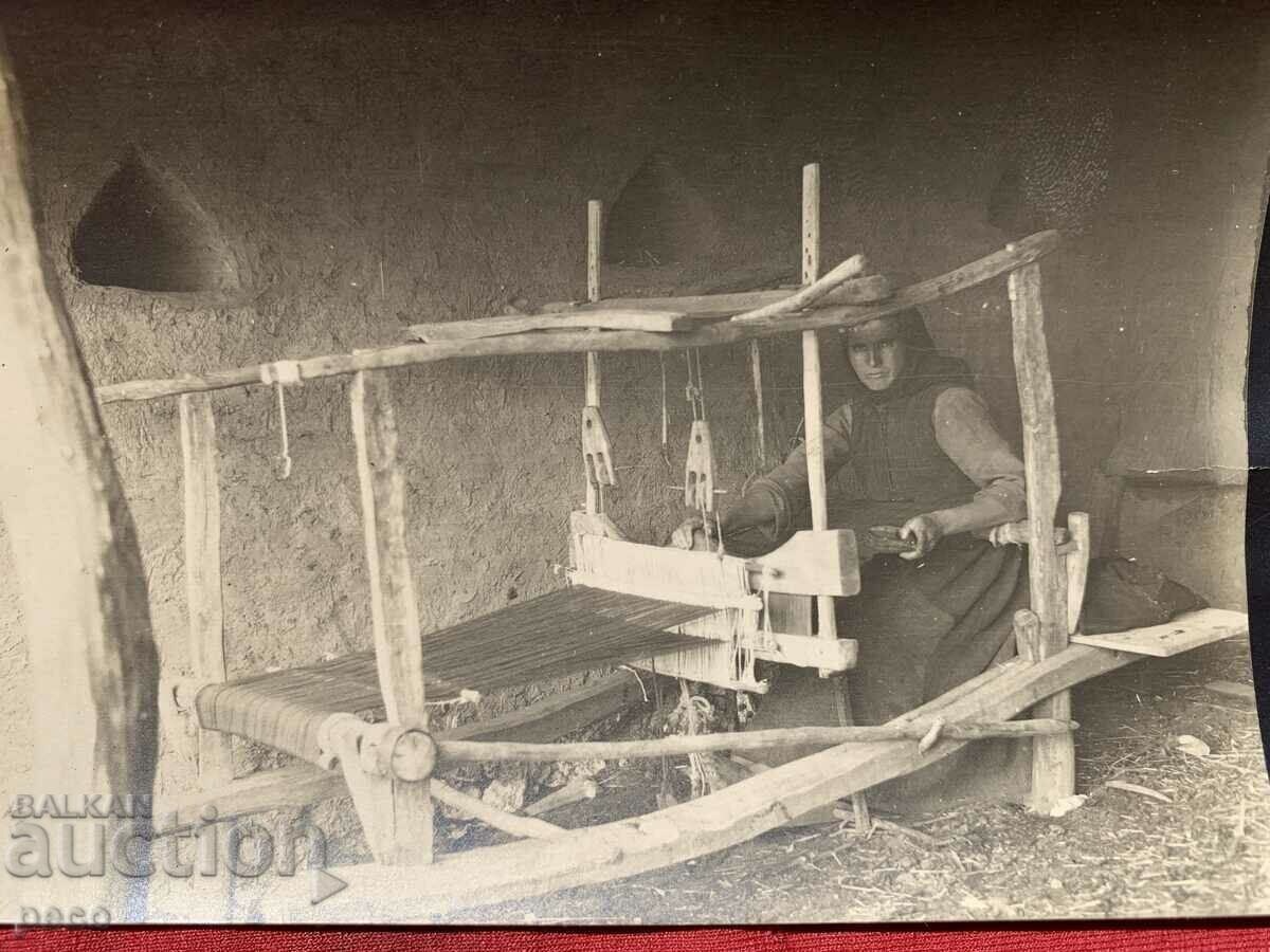 Delivery of Weaver on a loom Bit and culture old photo Delivery of Weaver on a loom Bit and culture old photo
