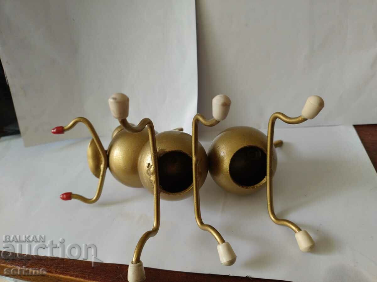 Ενα μυρμήγκι - 5 Ενα μυρμήγκι - 5