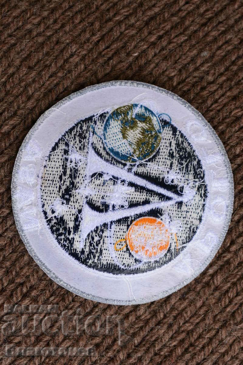 Delivery of APOLLO NASA emblem Delivery of APOLLO NASA emblem