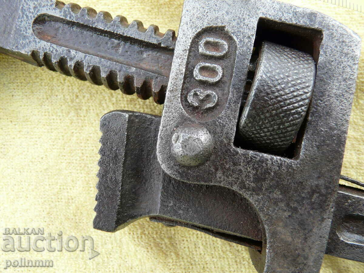 Παλιό γερμανικό κλειδί στο χέρι - 43 με τιμή 50.00 BGN | € 25.56 Παλιό γερμανικό κλειδί στο χέρι - 43 με τιμή 50.00 BGN | € 25.56