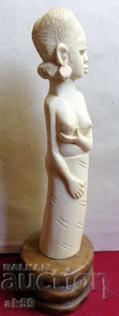 "Африканка" еротика малка пластика - слонова кост. с цена 490.00 лв. | € 250.53 "Африканка" еротика малка пластика - слонова кост. с цена 490.00 лв. | € 250.53