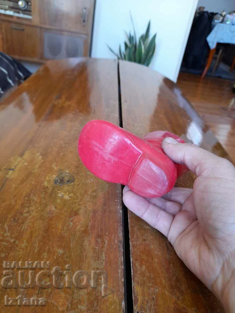 Ghete vechi de plastic - 6 Ghete vechi de plastic - 6