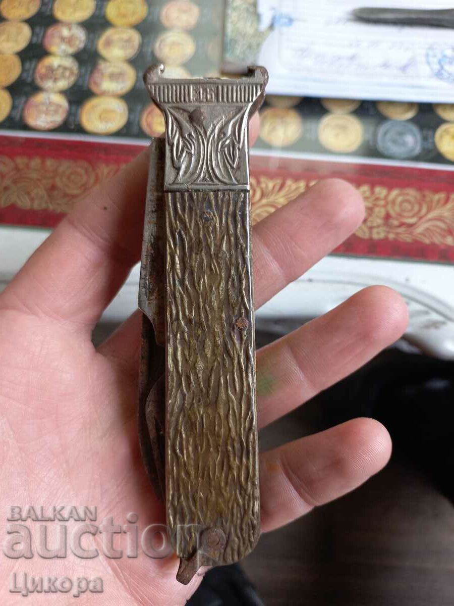 Delivery of OLD RUSSIAN FOLDING HAND HUNTING KNIFE Delivery of OLD RUSSIAN FOLDING HAND HUNTING KNIFE