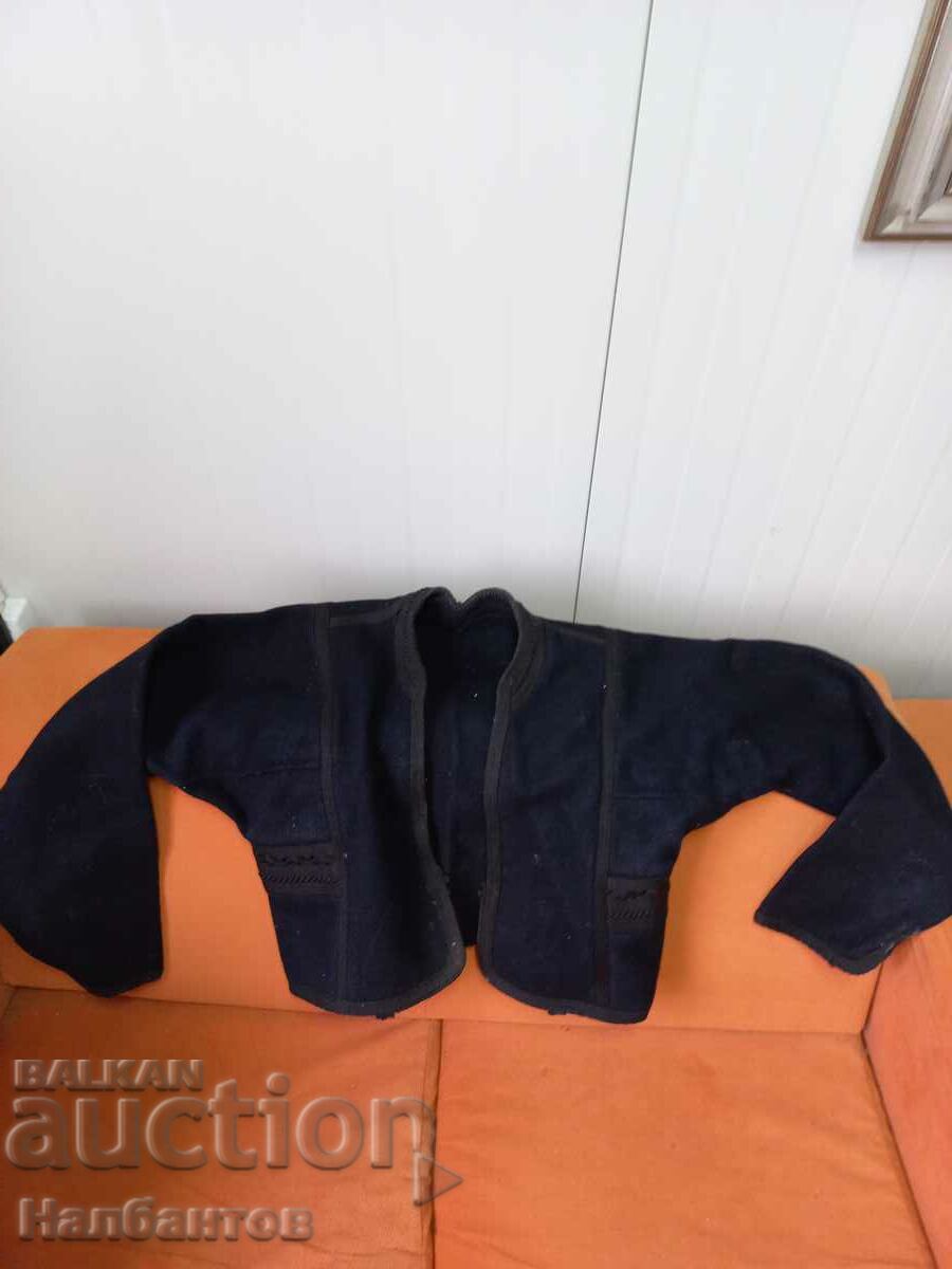 Auction OLD MEN ANTERIY NOSIA Auction OLD MEN ANTERIY NOSIA