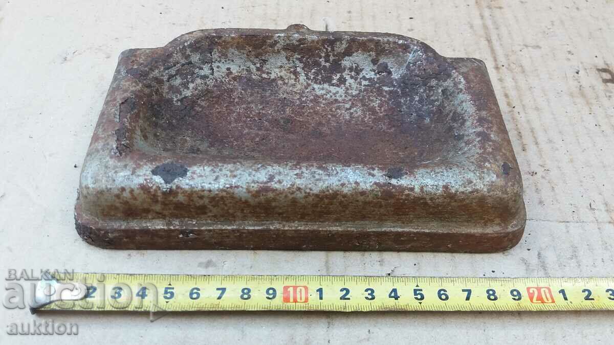 Auction OLD SOLID STOVE ASH TRAY Auction OLD SOLID STOVE ASH TRAY
