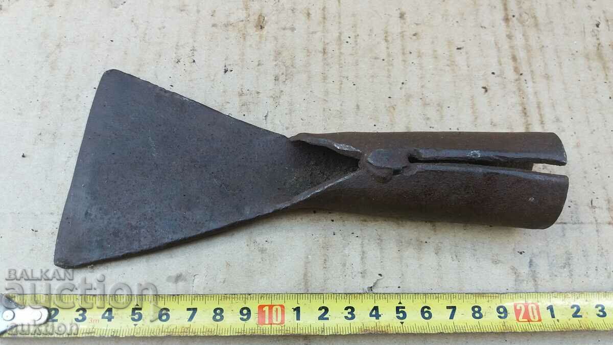 Delivery of FORGED RENAISSANCE SCRATCH