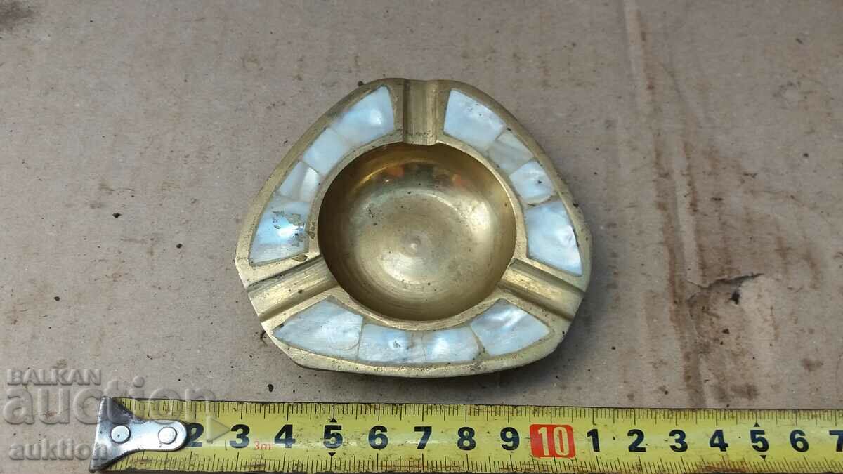 ΧΑΛΚΙΝΟ ΤΑΣΑΚΙ ΜΕ ΜΑΡΓΑΡΙΤΑΡΙ - 6 ΧΑΛΚΙΝΟ ΤΑΣΑΚΙ ΜΕ ΜΑΡΓΑΡΙΤΑΡΙ - 6