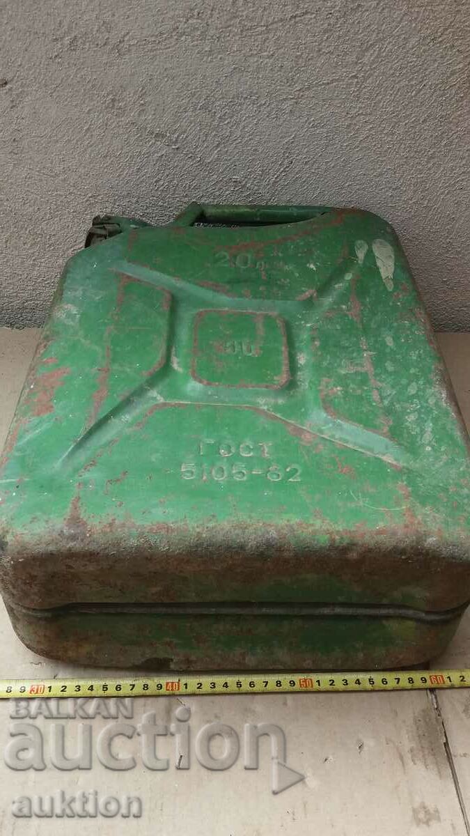 Delivery of MASSIVE FUEL CAN 20 LITERS Delivery of MASSIVE FUEL CAN 20 LITERS