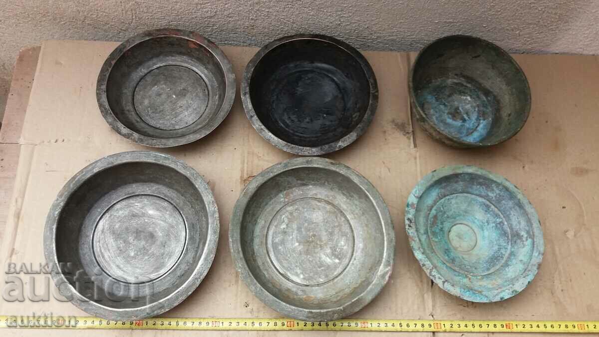 Auction RENAISSANCE SET OF DINING VESSELS COPPER PLATES Auction RENAISSANCE SET OF DINING VESSELS COPPER PLATES