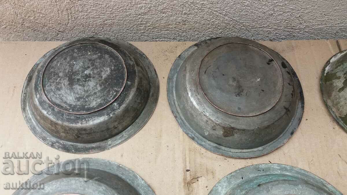 RENAISSANCE SET OF DINING VESSELS COPPER PLATES - 6 RENAISSANCE SET OF DINING VESSELS COPPER PLATES - 6