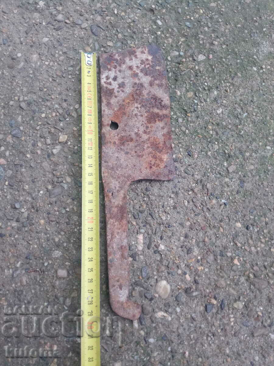 Old forged chopper with price 24.99 BGN | € 12.78 Old forged chopper with price 24.99 BGN | € 12.78