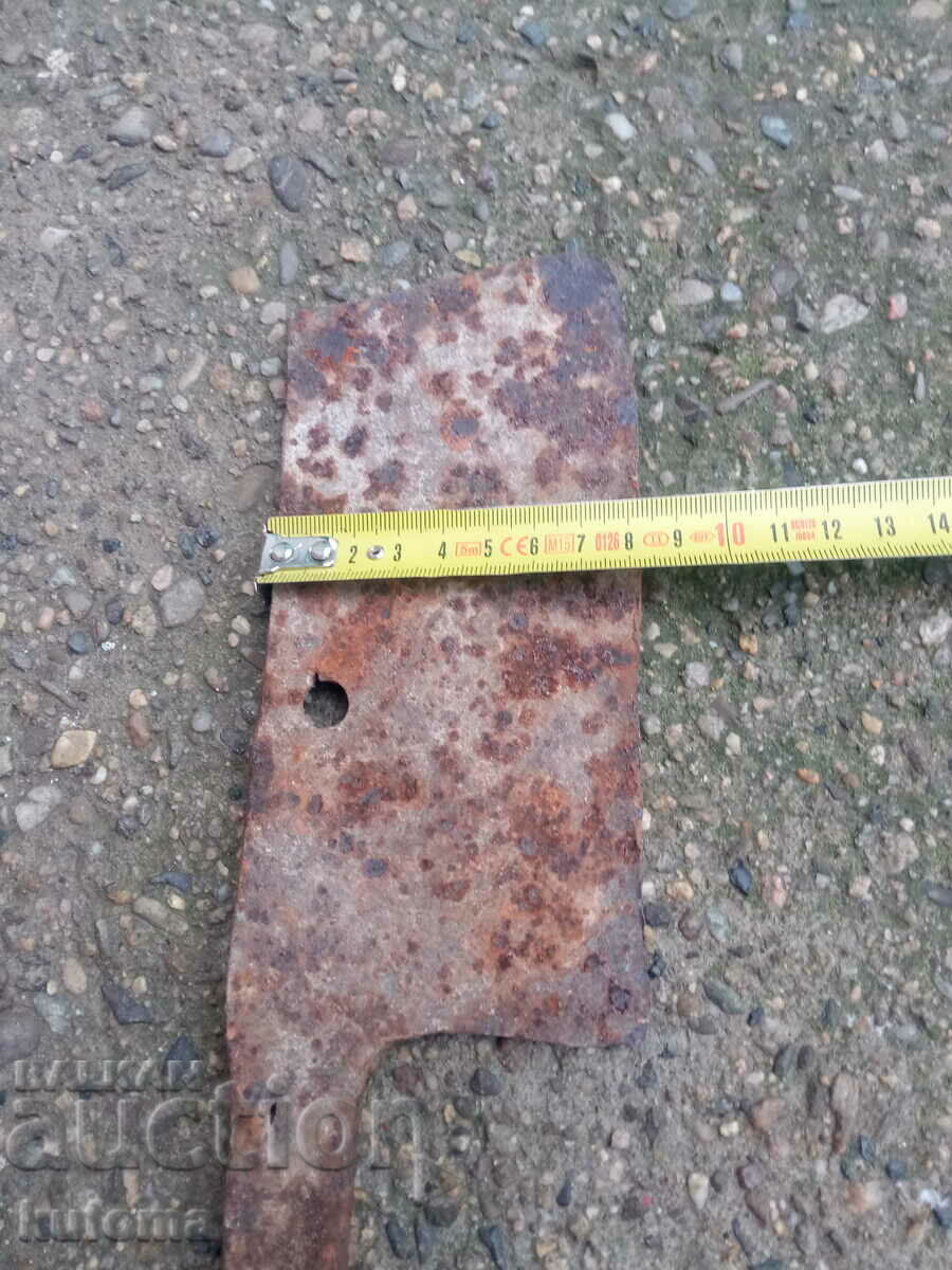 Auction Old forged chopper Auction Old forged chopper