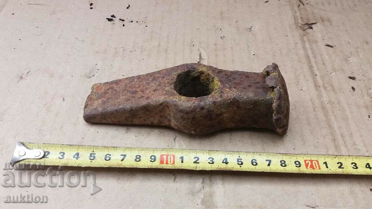 SOLID HAMMER, CRAFTSMAN'S TOOL with price 2.59 BGN | € 1.32 SOLID HAMMER, CRAFTSMAN'S TOOL with price 2.59 BGN | € 1.32