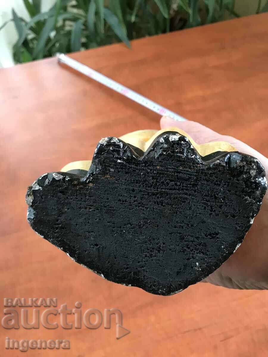 DOG PUPPY DOG WOOD FIGURE STATUETTE SOUVENIR - 6 DOG PUPPY DOG WOOD FIGURE STATUETTE SOUVENIR - 6