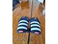 Crampoane de fotbal adidas pentru copii