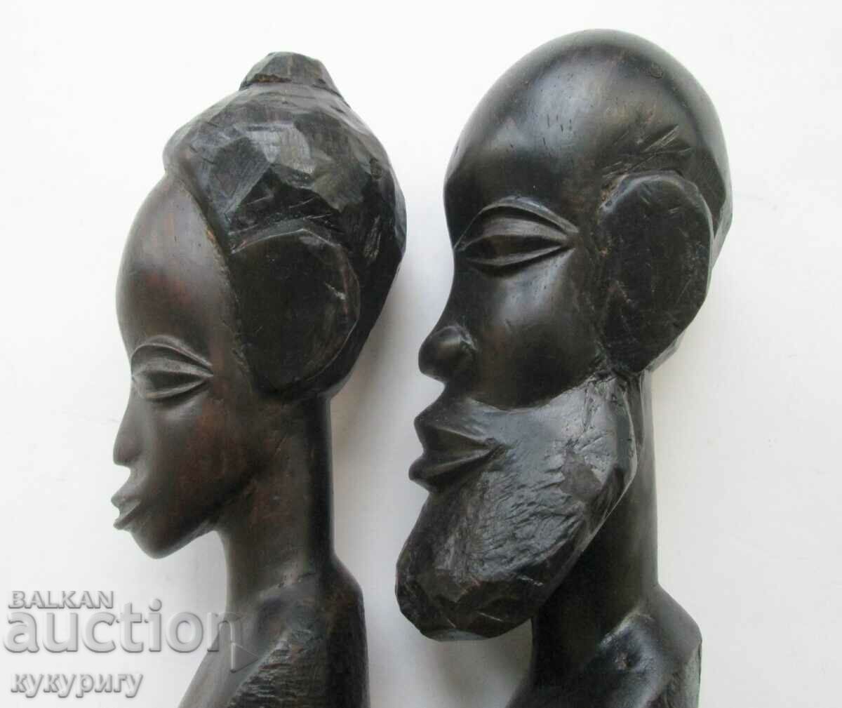Delivery of 2 Old African ebony figurines figures carving