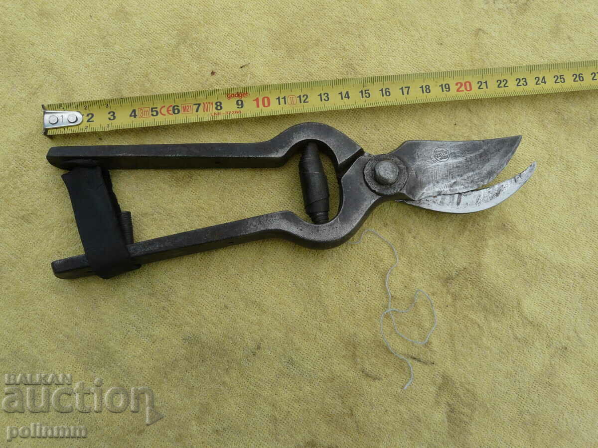 Foarfece de viță de vie germană veche - 101 cu preț 40.00 BGN | € 20.45