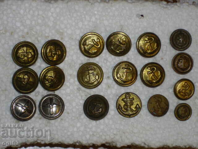 Lot of Navy and Air Force buttons