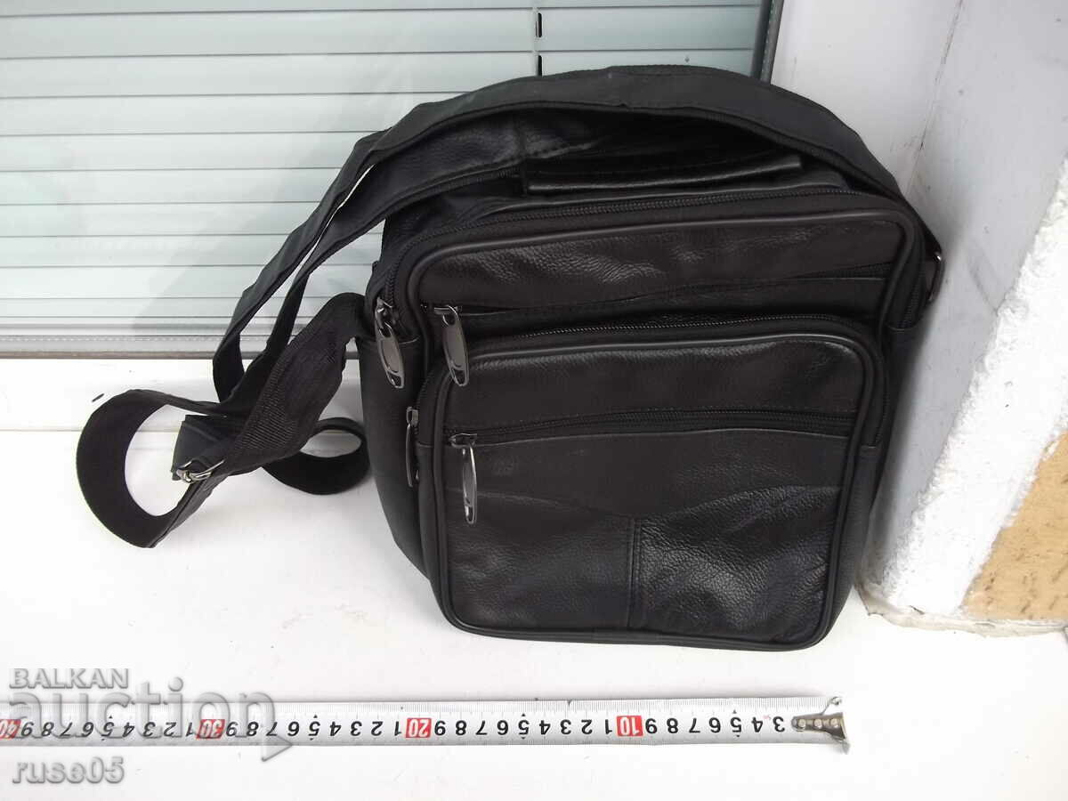 Shoulder bag for men, new - 2 with price 20.00 BGN | € 10.23 Shoulder bag for men, new - 2 with price 20.00 BGN | € 10.23