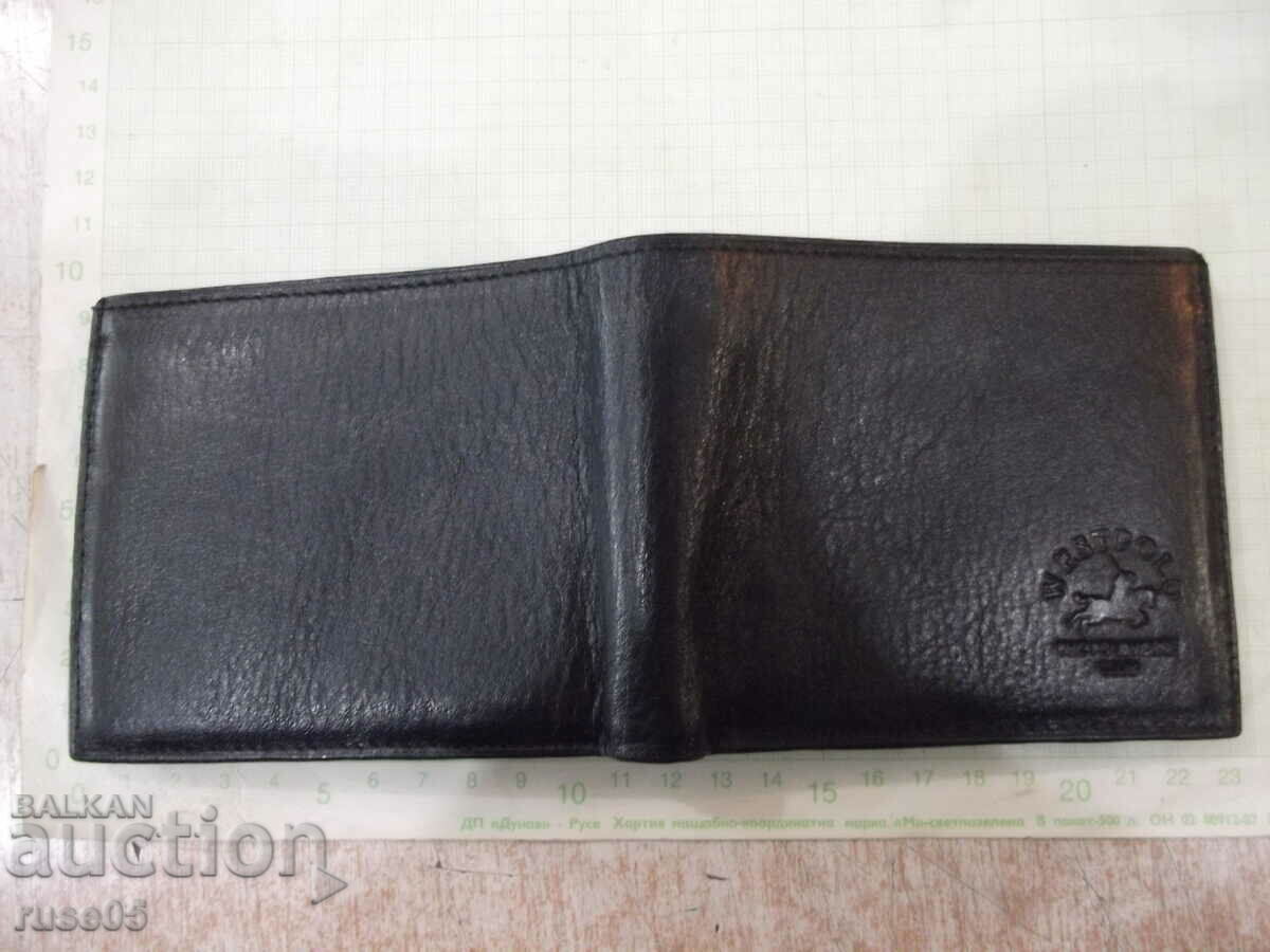Men's leather wallet new with price 20.00 BGN | € 10.23
